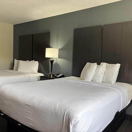 Baymont By Wyndham Chester Il Esterno foto