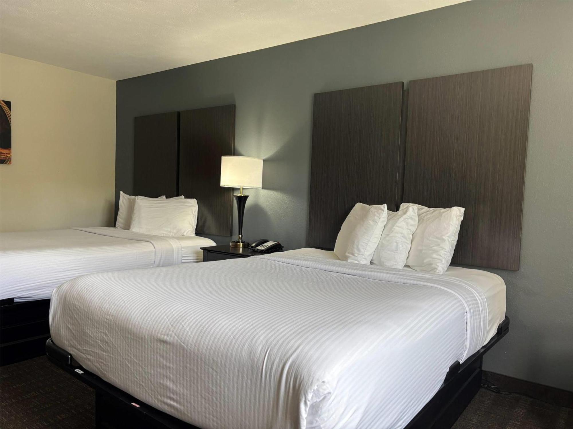 Baymont By Wyndham Chester Il Esterno foto