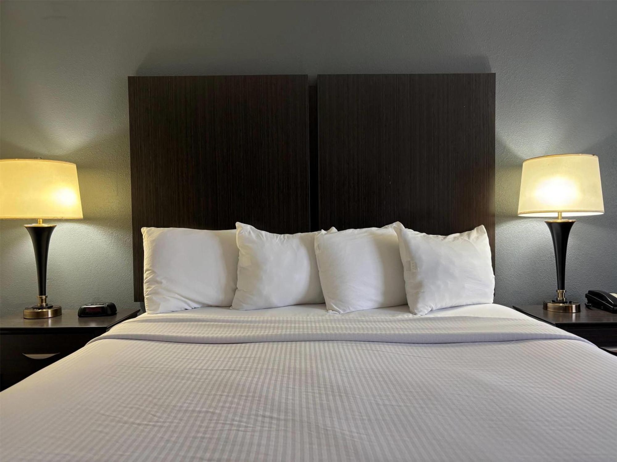 Baymont By Wyndham Chester Il Esterno foto